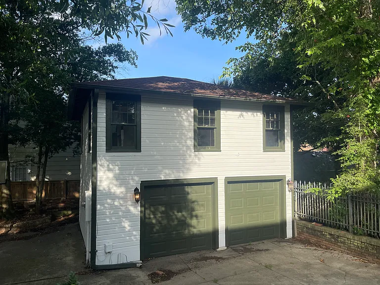 1124 N Spring St — Photo 43