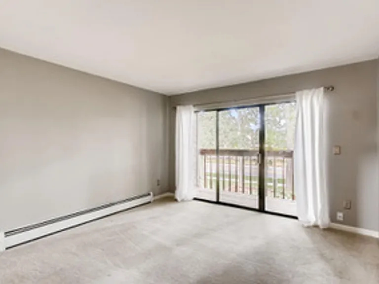 3135 Bell Dr — Photo 12