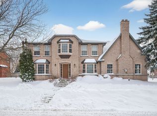 104 Inverhuron Trl, Oakville, ON L6H 5Z4