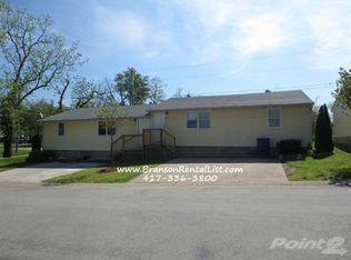 882 Evergreen Ave, Hollister, MO 65672