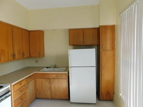 1205 Forest, 1205 Forest Ave #A02, Crete, NE 68333