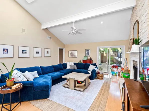 8406 Summer Tree Ct, Austin, TX 78759