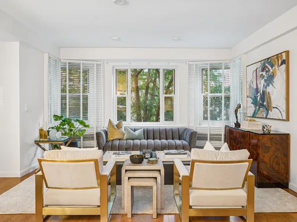 440 East 56th Street image 1 of 15