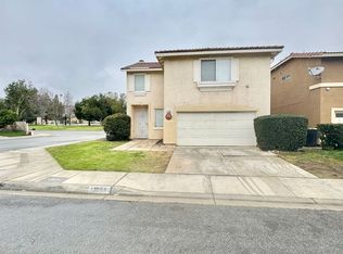 11664 Peacock Ln, Fontana, CA 92337