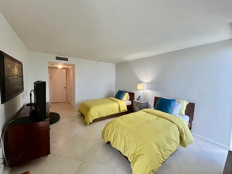 5550 N Ocean Dr #6D — Photo 40