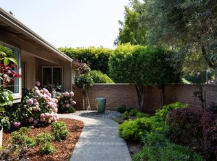 1061 Saint Joseph Ave, Los Altos, CA 94024