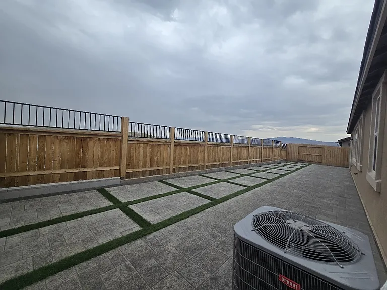 532 E Equinox Peak Ct — Photo 25