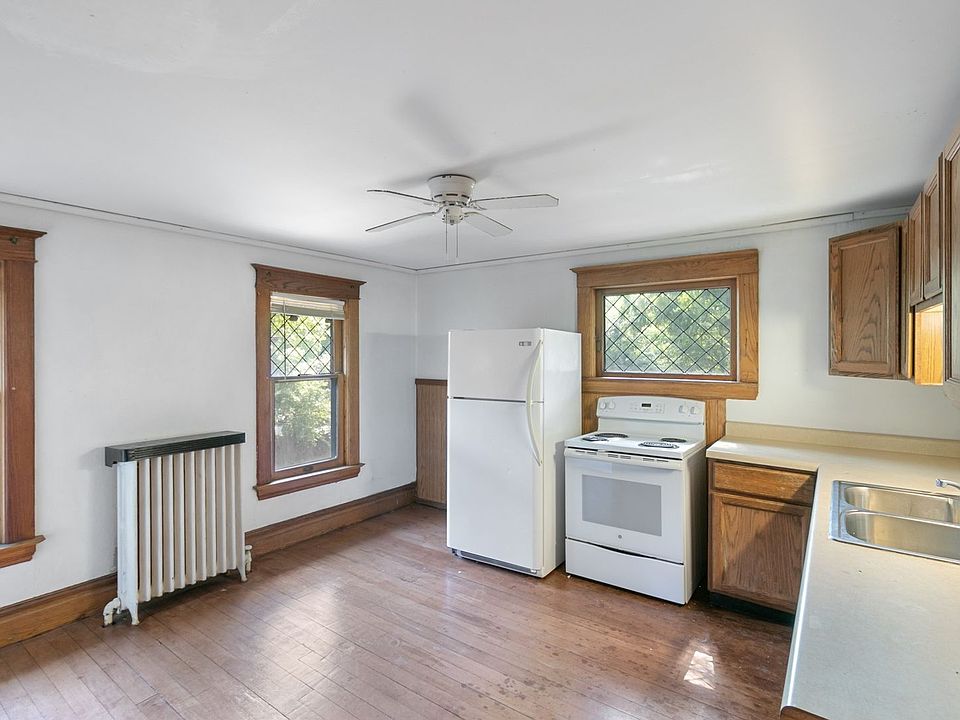 1st image of 429 Douglas Ave #17184240