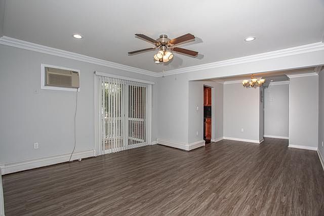 1st image of 675 Conklin St #64c369ed2