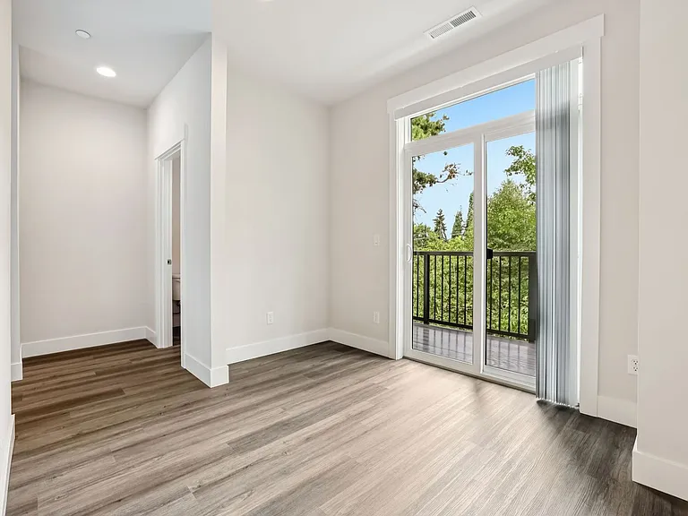 Terrace View Townhomes — Photo 4