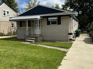 7036 Belton St, Garden City, MI 48135