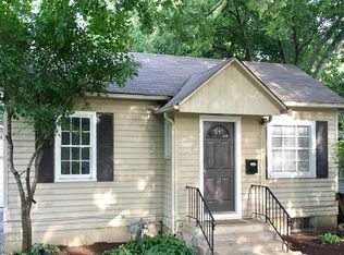 824 N Sleight St, Naperville, IL 60563