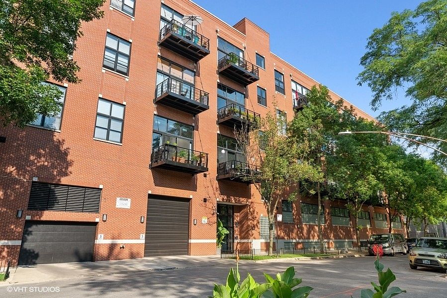 1st image of 1934 N Washtenaw Ave APT 409