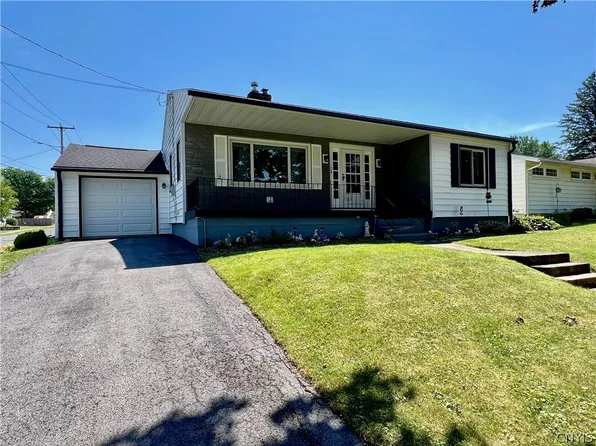 154 N Fulton St, Auburn, NY 13021