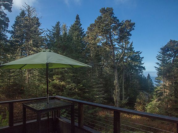 Outside dining ocean view