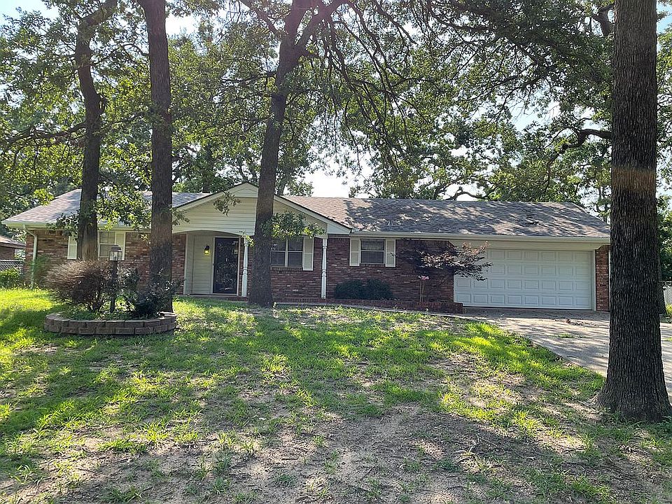 1st image of 1617 Oak Ln