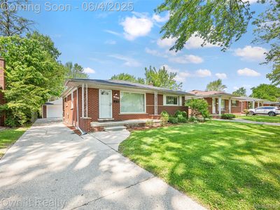8415 N Evangeline St, Dearborn Heights, MI, 48127