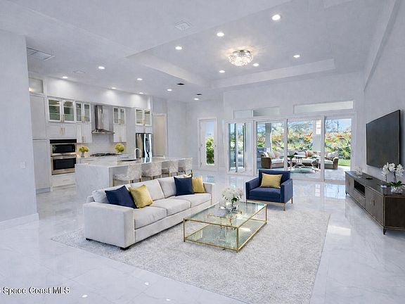 3rd image of 1583 Alto Vista Dr