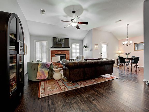 5th image of 601 Firelane Rd