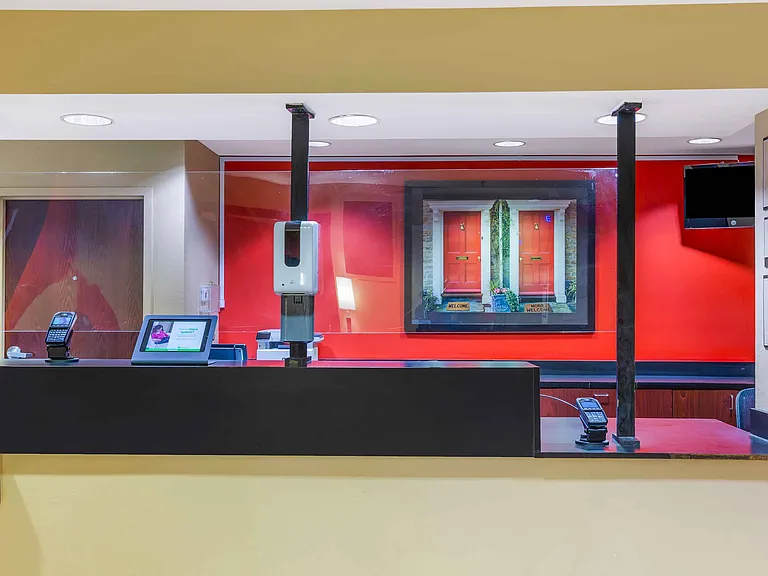 Lobby and Guest Check-in