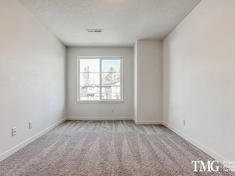 6853 N Montgomery Cir — Photo 25