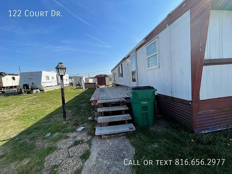 122 Court Dr — Photo 33