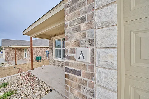 1813 Clovis Dr Photo 1