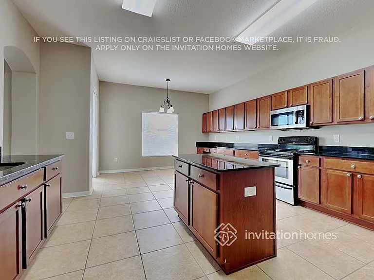 1401 Gallberry Ct — Photo 9