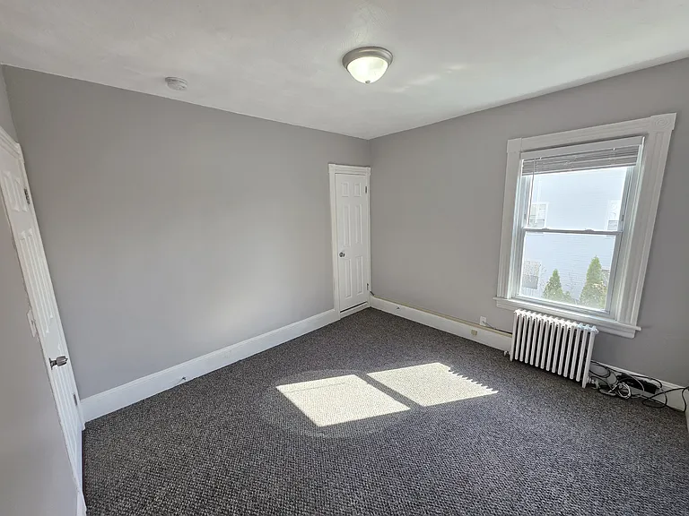 61 Magnolia St 2ndflr 2b/1b Updated! 1catok Laundry! Prkg Storage! — Photo 6