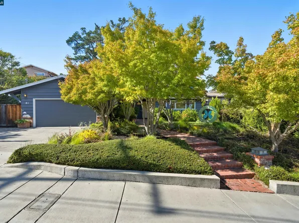81 Coral Dr, Orinda, CA 94563
