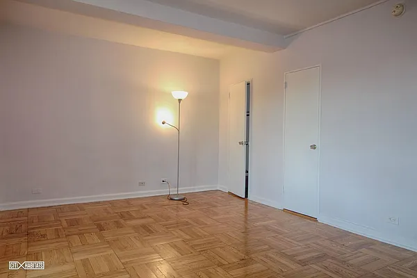 Rented by Citi Habitats | media 15