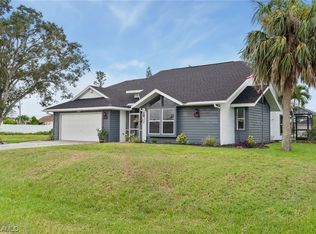 1110 NE 10th Ln, Cape Coral, FL 33909
