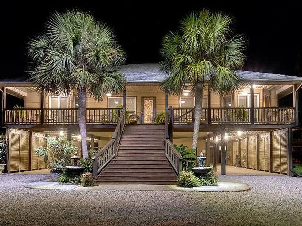 4775 Holder Rd, Orange Beach, AL 36561