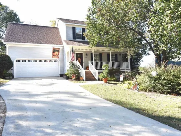204 Amberchase Ct, Lexington, SC 29073