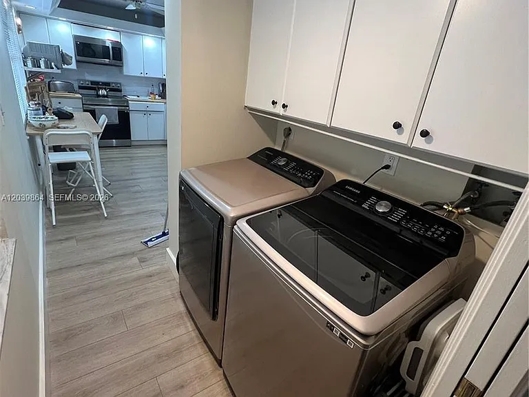 3520 Oaks Way #607 — Photo 10