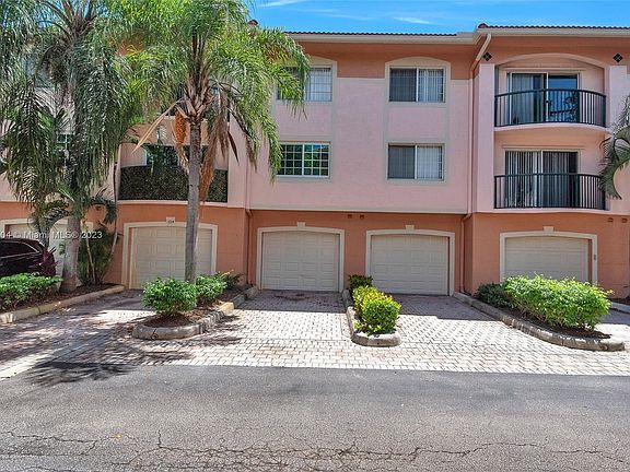 2nd image of 2125 SE 10th Ave APT 1013