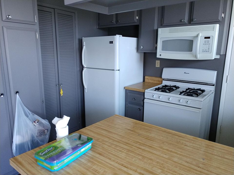 Kitchen and Laundry closet
