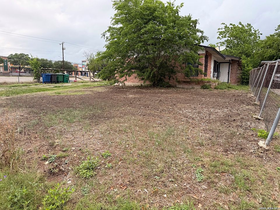 1st image of 223 Croesus Ave