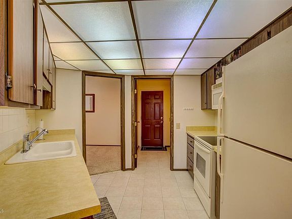 4th image of 10540 W Palmeras Dr