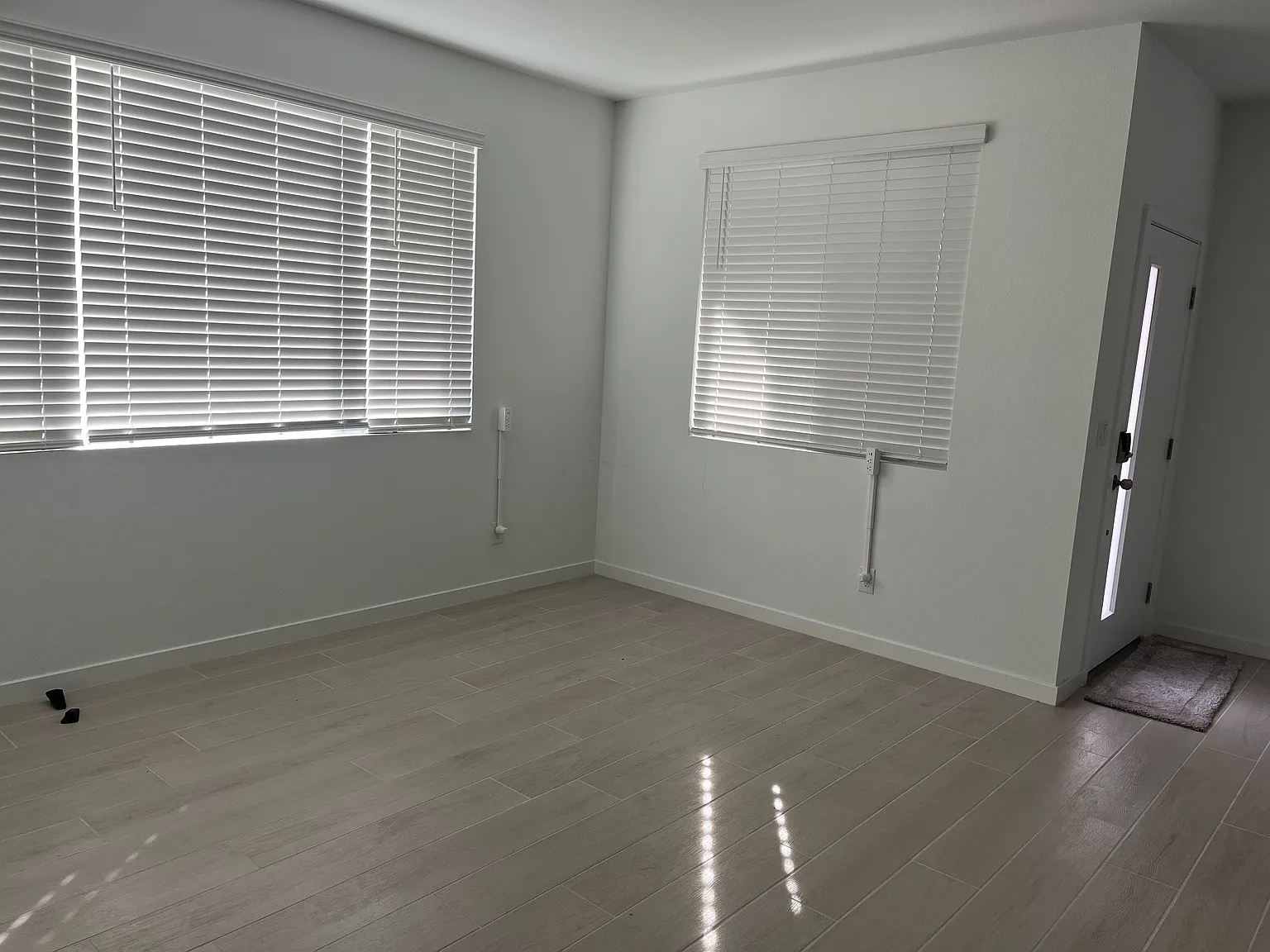 377 Powell Crest Dr — Photo 3