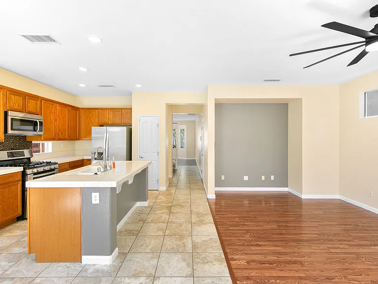 3235 Marrissey Ln — Photo 24