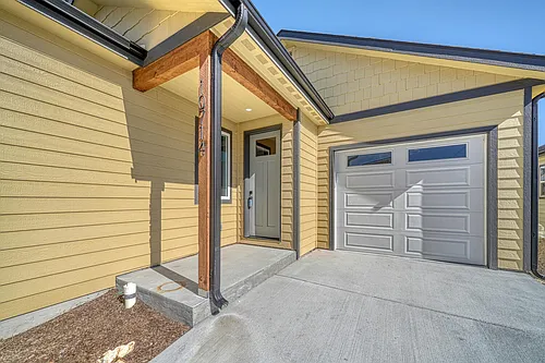 10714 Willow Ave Photo 1