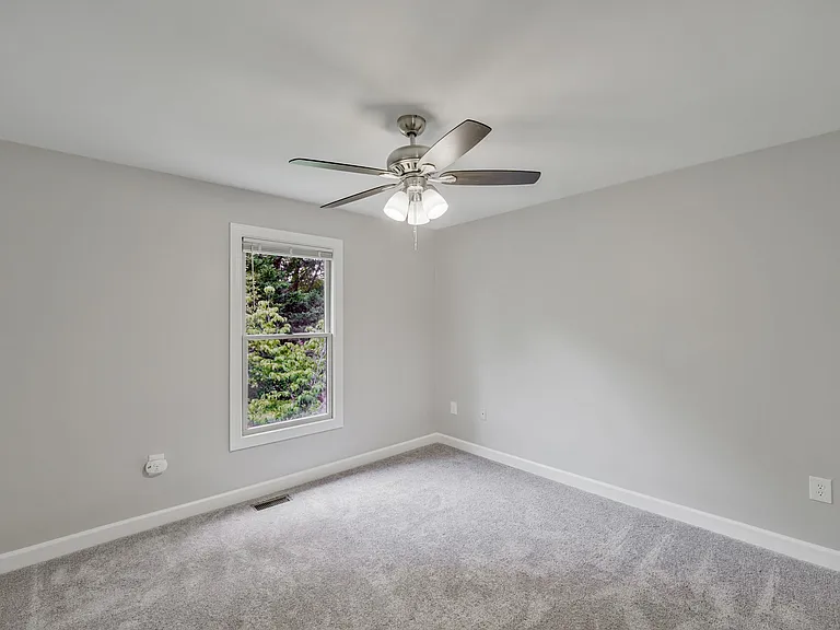 4287 Exeter Dr — Photo 26