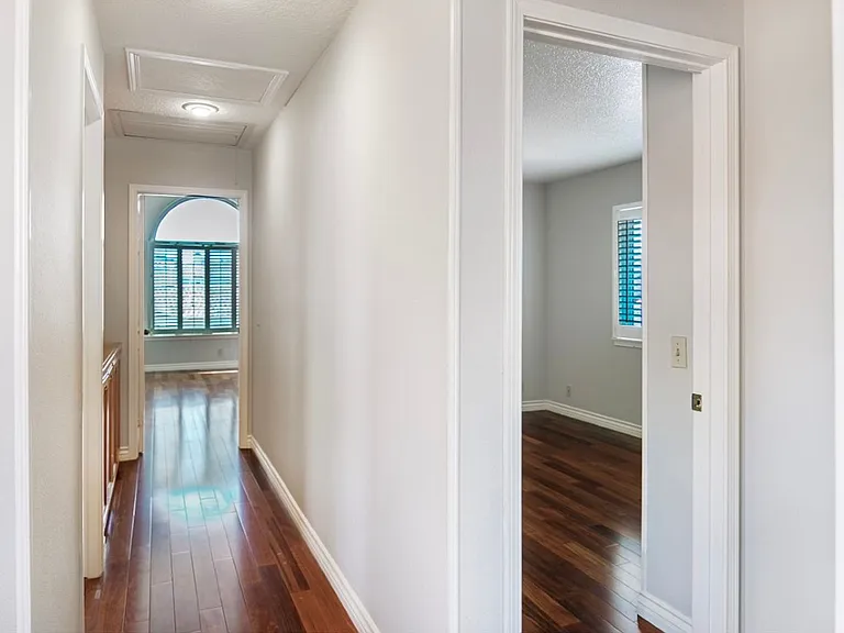 24241 Tama Ln — Photo 19