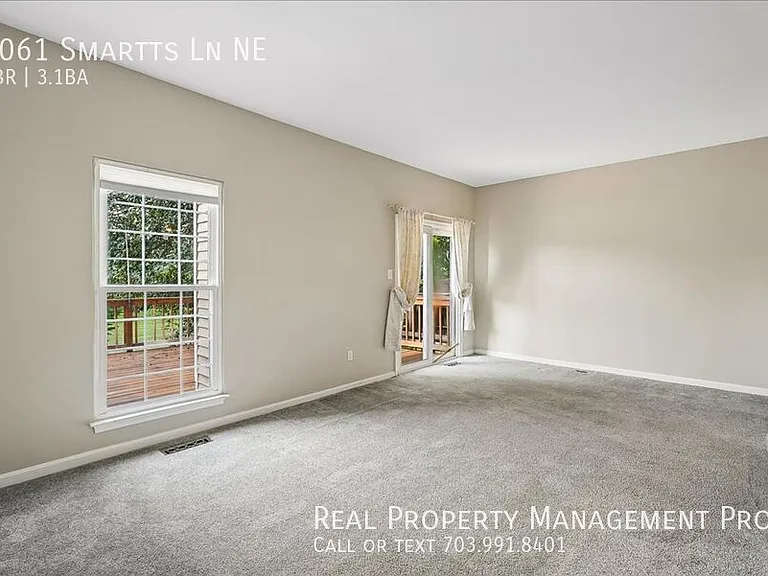1061 Smartts Ln NE — Photo 16