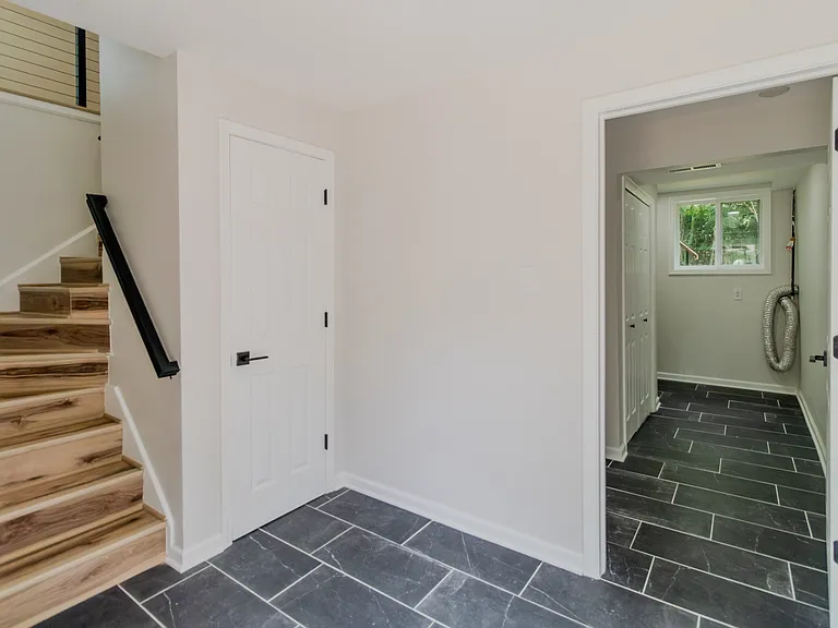 6530 E 3rd Ave — Photo 19