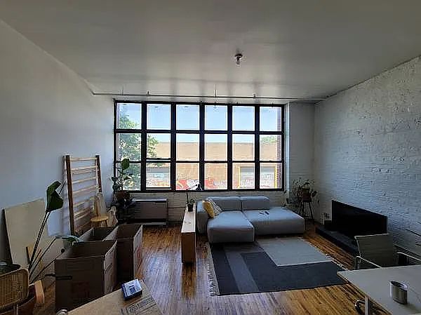 1st image of 54 Knickerbocker Ave #2M