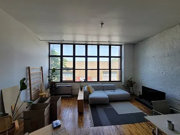 54 Knickerbocker Ave #2M, Brooklyn, NY 11237