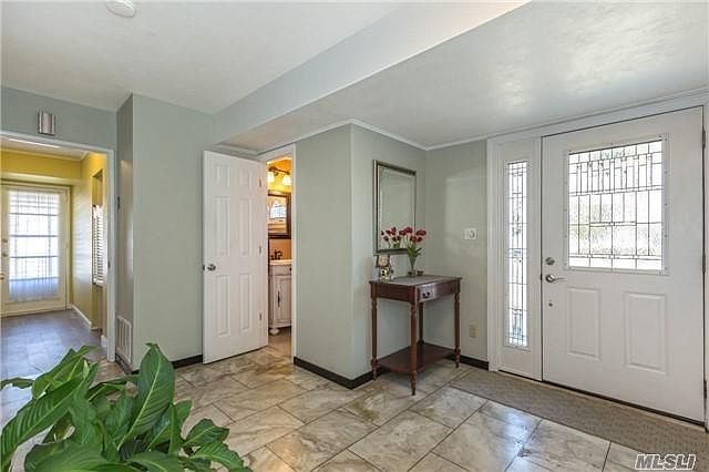 24 The Cres, Babylon, NY 11702 | Zillow