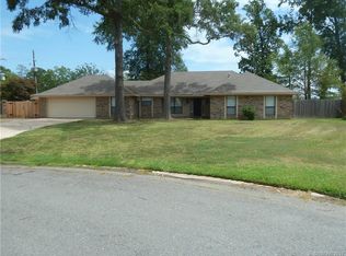 28 Sunnybrook Ln, Haughton, LA 71037